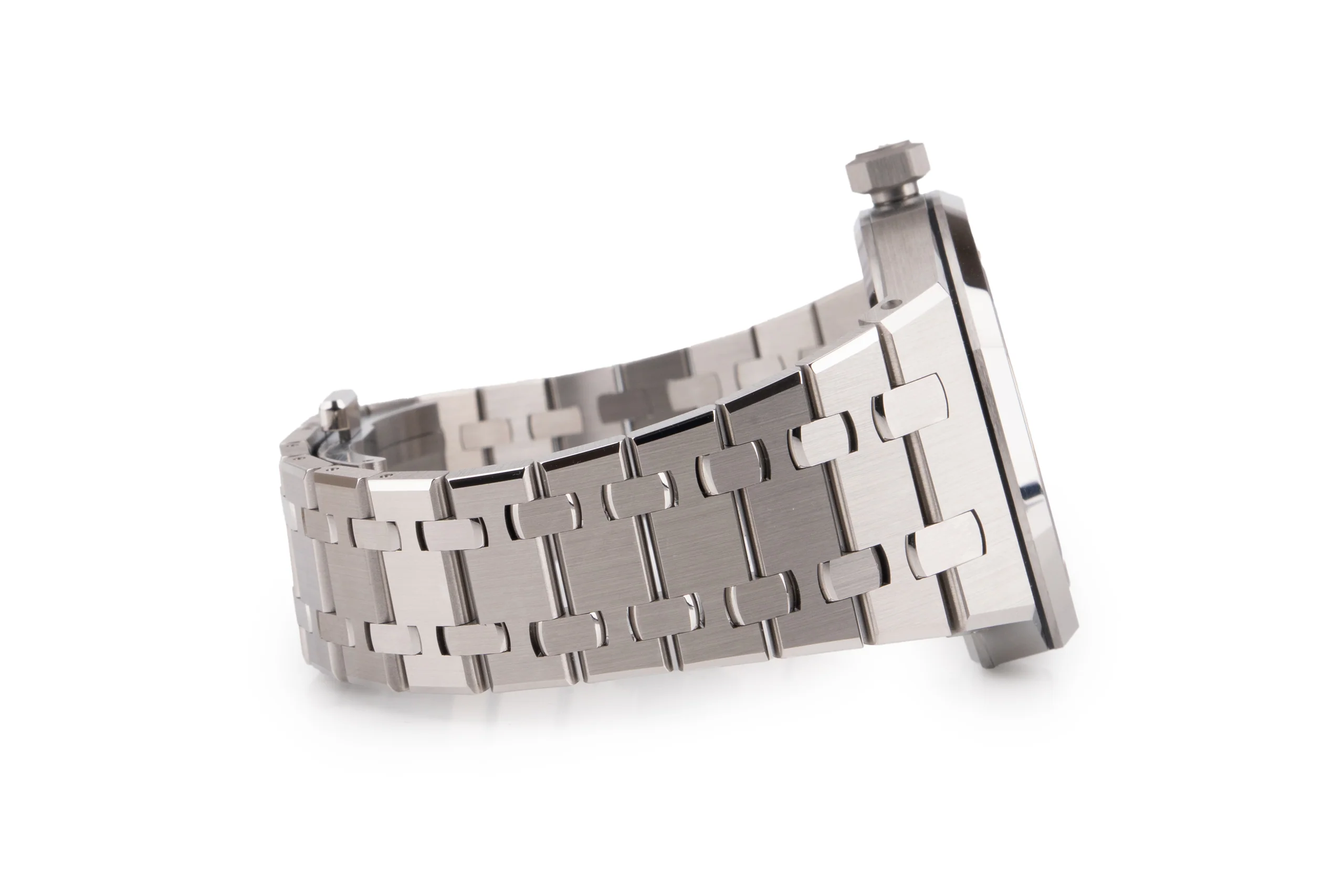 AP Royal  Oak Grey Dial 		Ref - 15550ST.OO.1356ST.07	37mm - Image 4