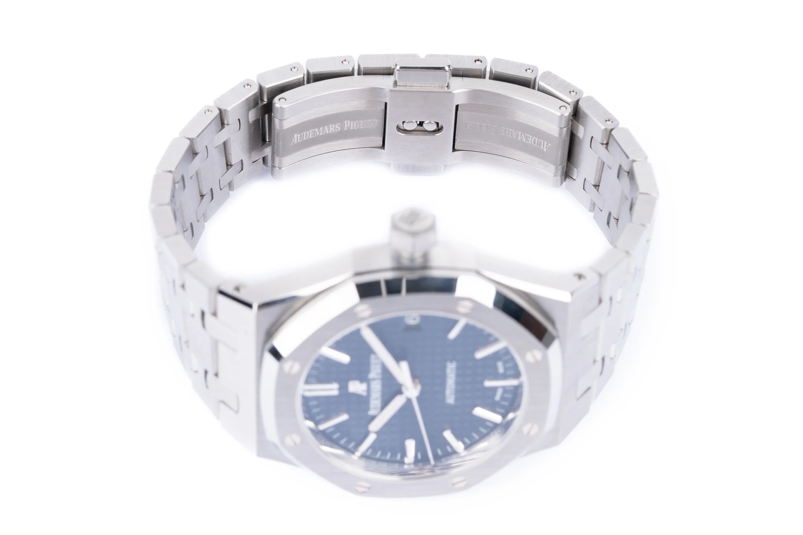 Audemars Piguet Royal Oak 	Ref 1545OST.00.1256ST.03	Steel  37mm		Blue Dial - Image 6