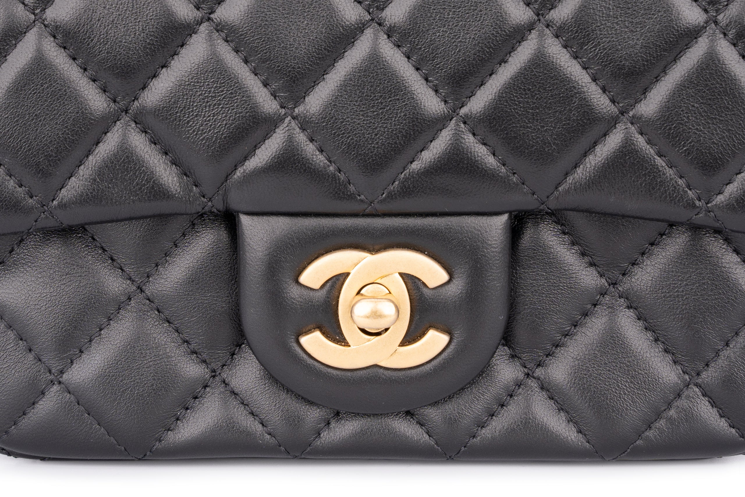 Chanel Mini Flapbag Lambskin Black GHW - Image 7