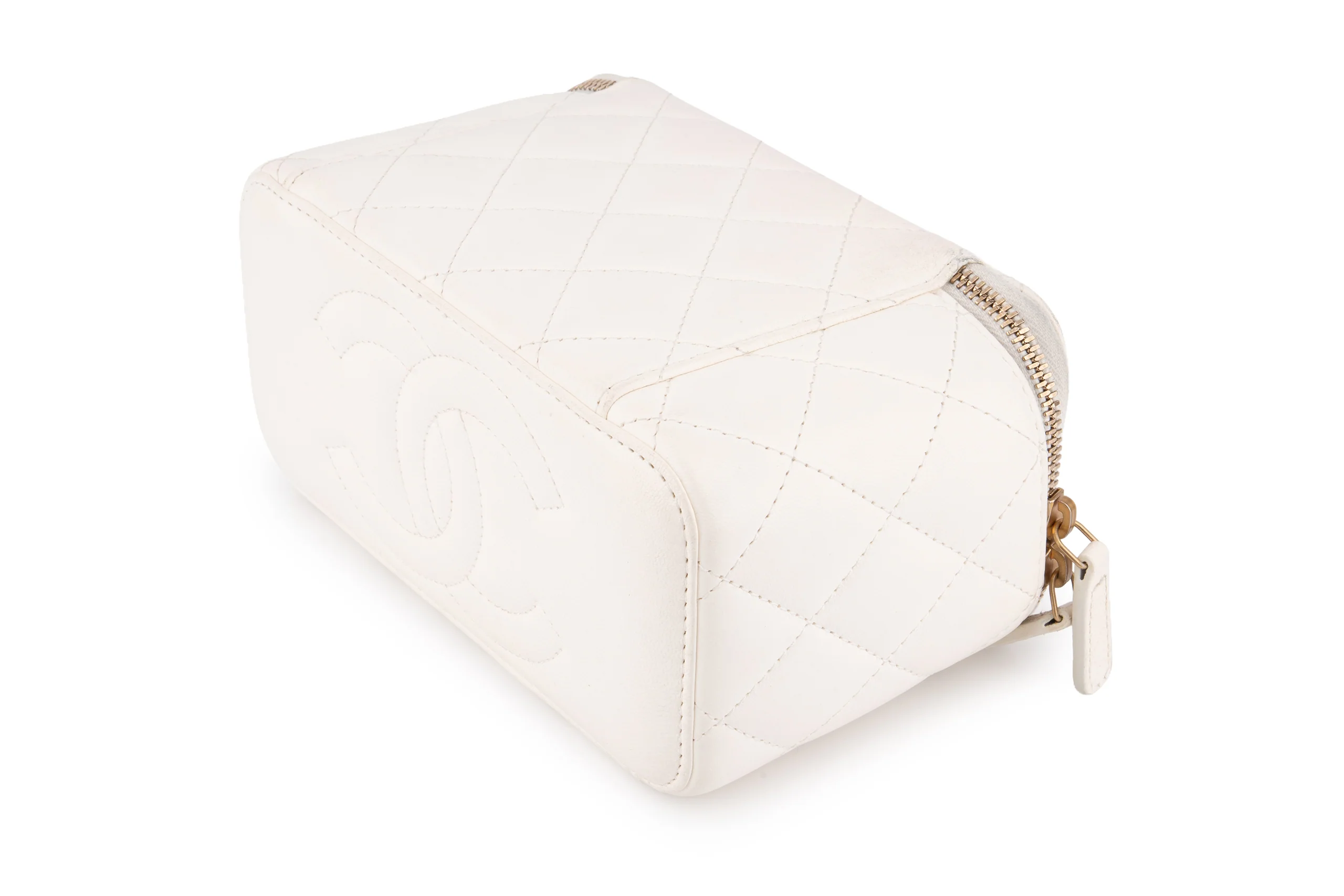 Chanel Quilted Rectangular Vanity	Lambskin	White Shiny	GHW - Image 11