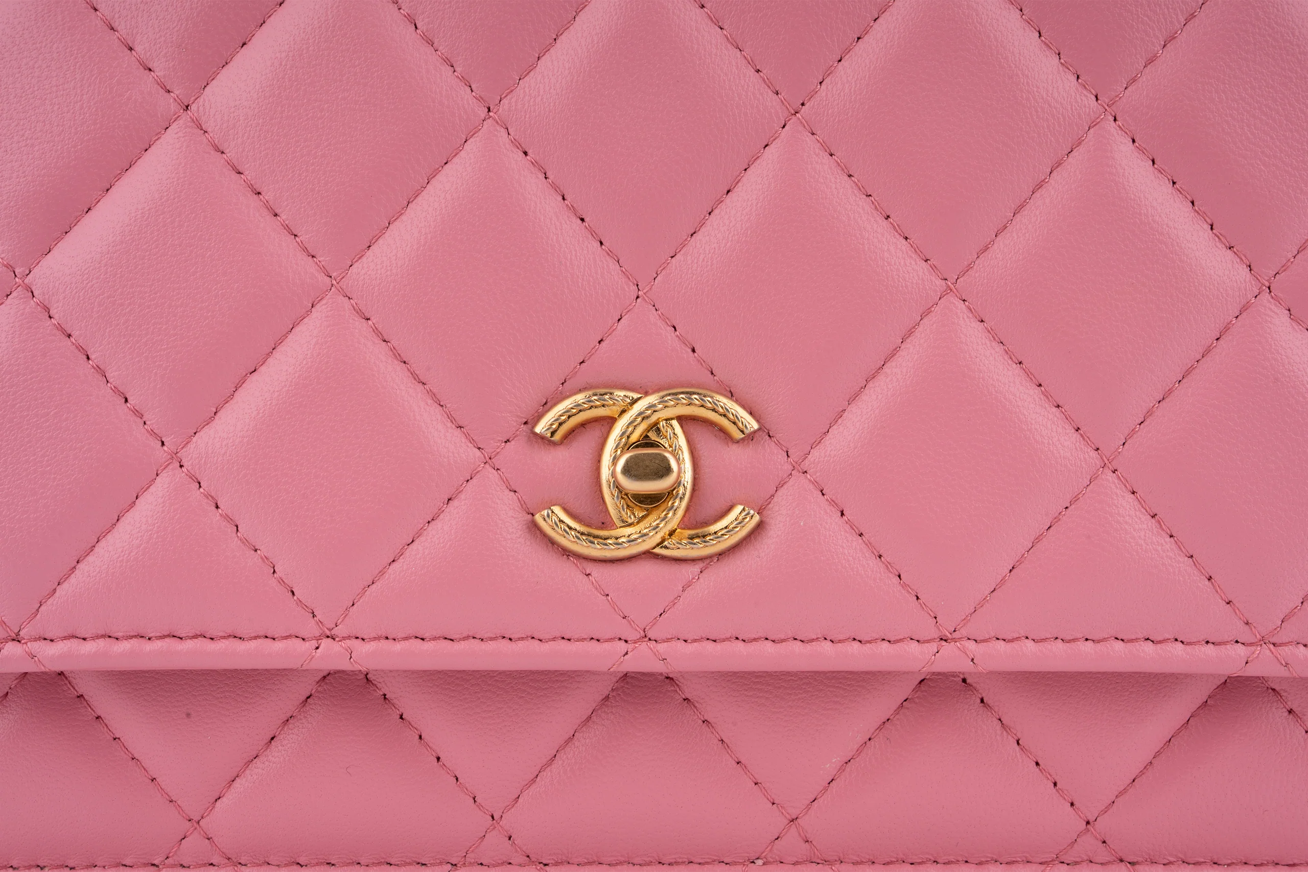 Chanel Quilted Top Handle WOC	Lambskin	Pink	GHW - Image 7