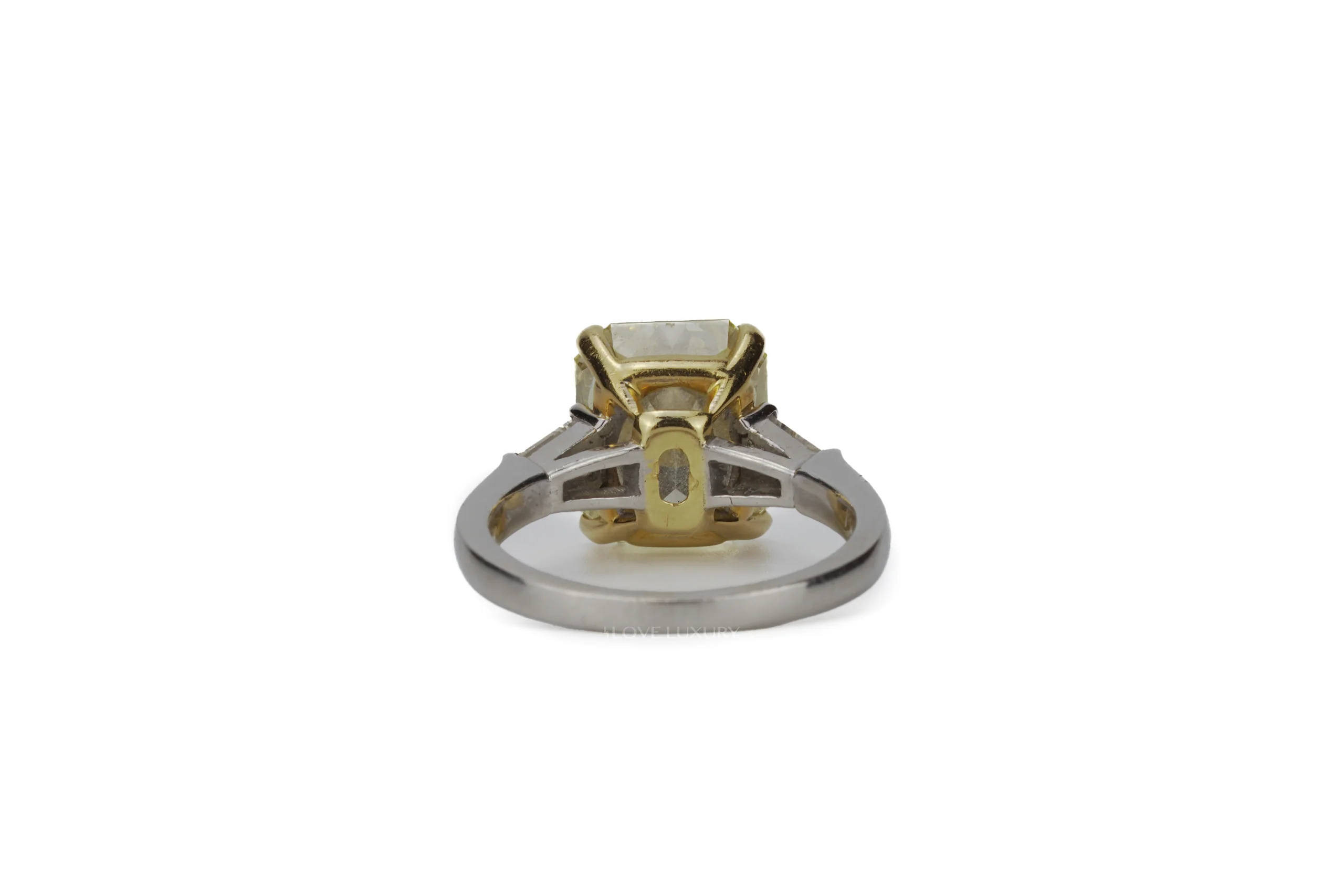 Graff Ring Fancy Yellow Diamond - Image 4