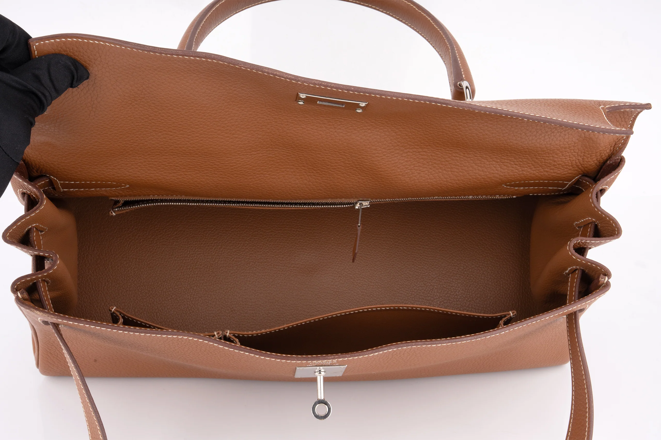 Hermès JPG Kelly Shoulder 42 Togo Gold PHW - Image 10