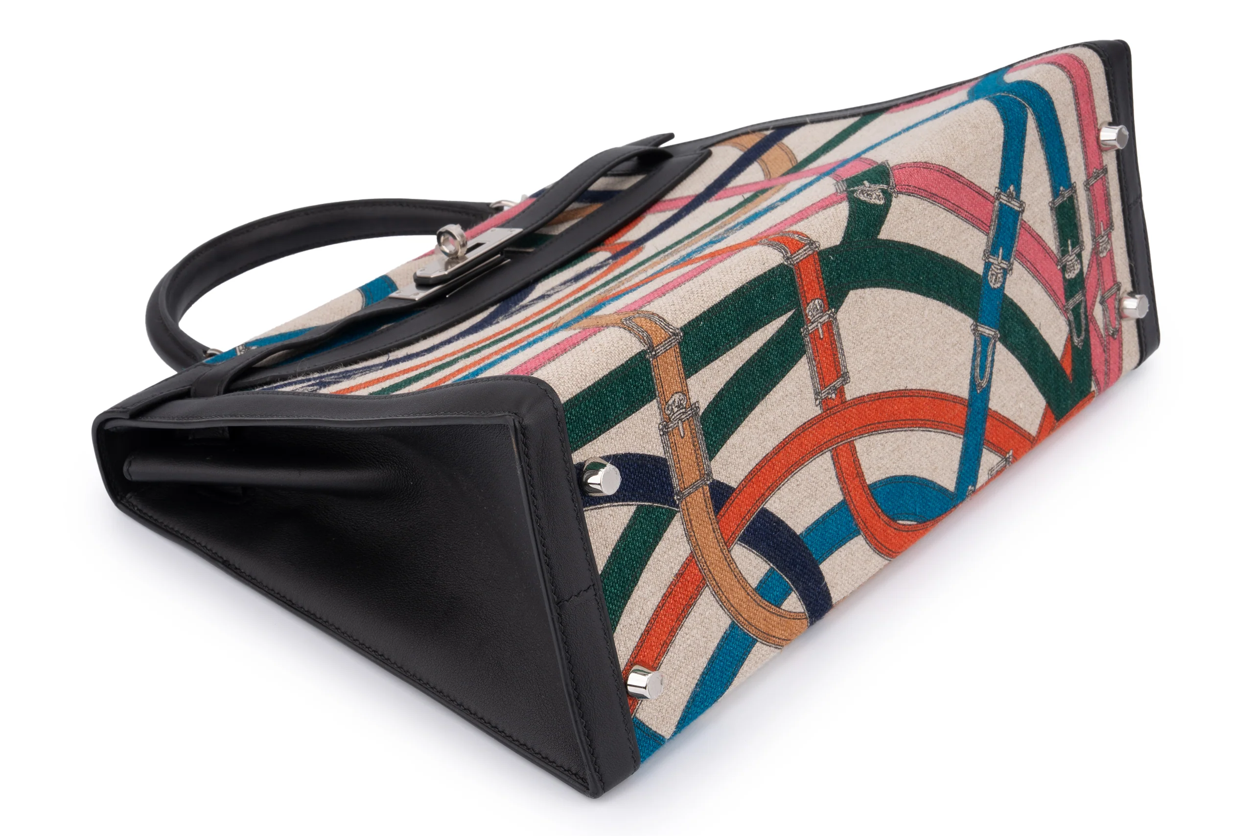 Hermès Kelly 32 Cavalcadour	Black Swift/ Canvas		PHW - Image 11
