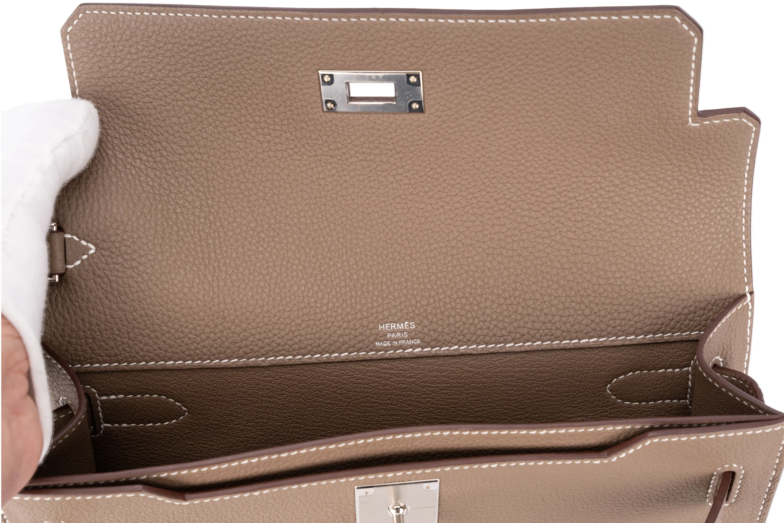 Hermès Kelly Depeches 25 Etoupe PHW - Image 12