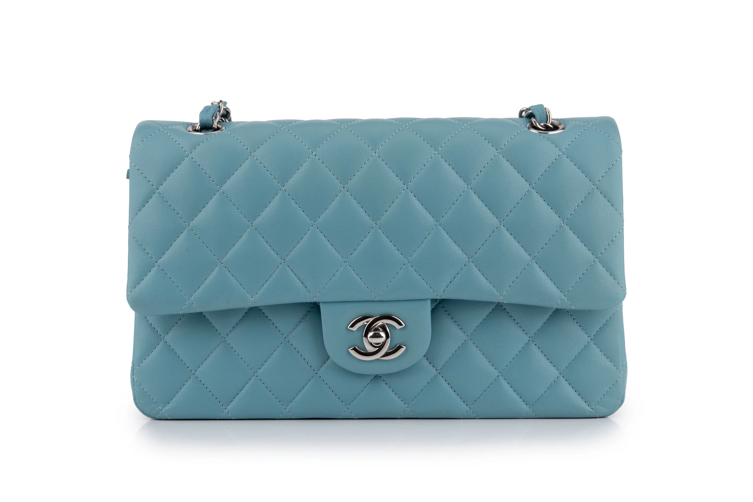 Medium Classic Flap	Lambskin	Teal/Turquoise	Gunmetal Hardware