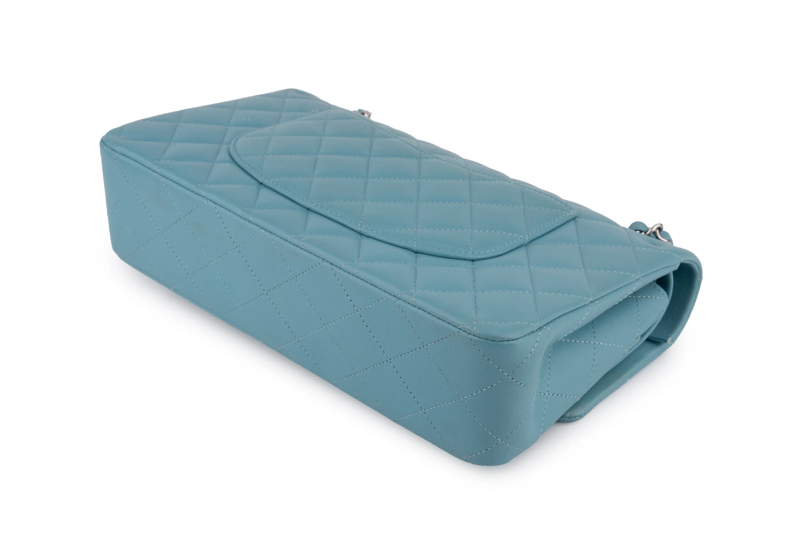 Medium Classic Flap	Lambskin	Teal/Turquoise	Gunmetal Hardware - Image 10