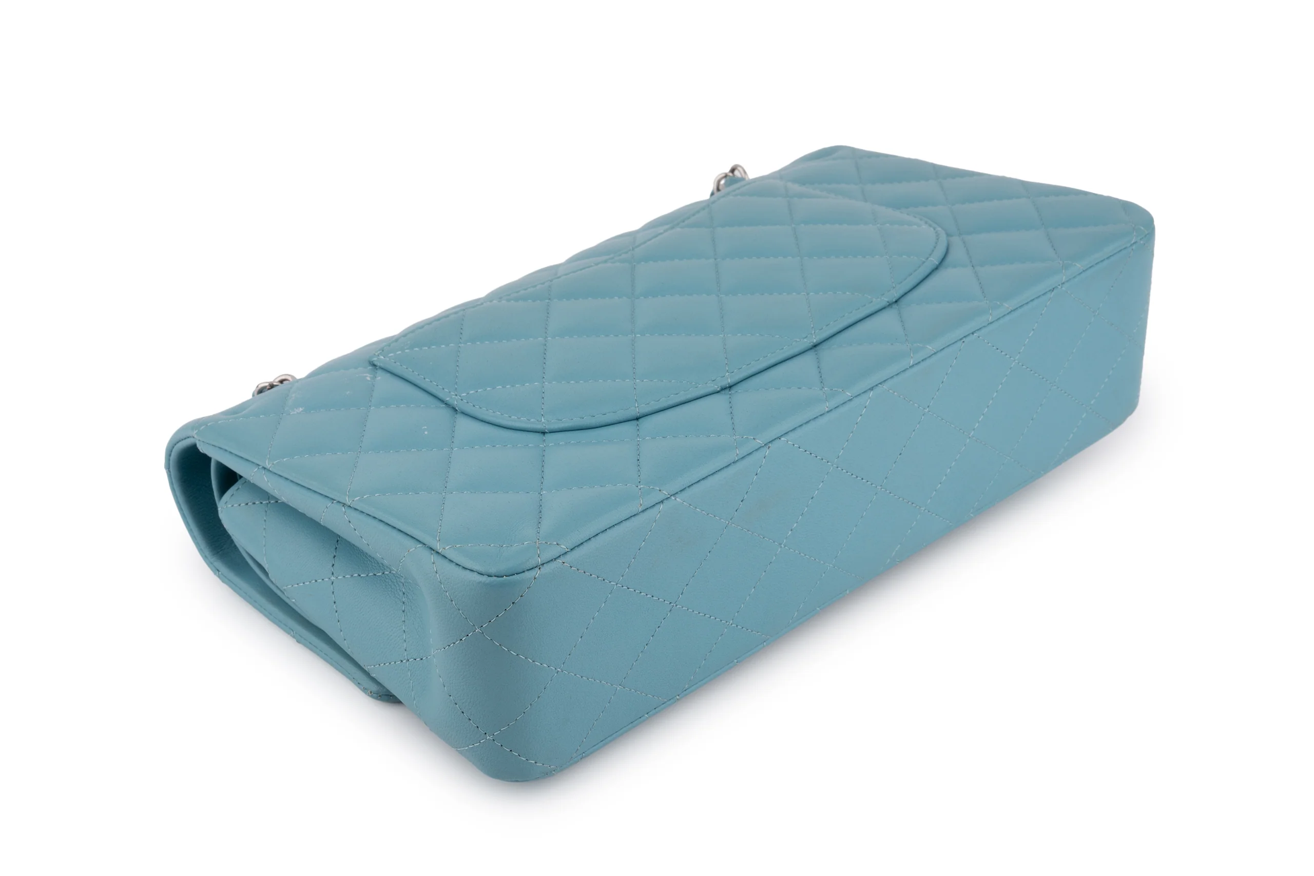 Medium Classic Flap	Lambskin	Teal/Turquoise	Gunmetal Hardware - Image 11