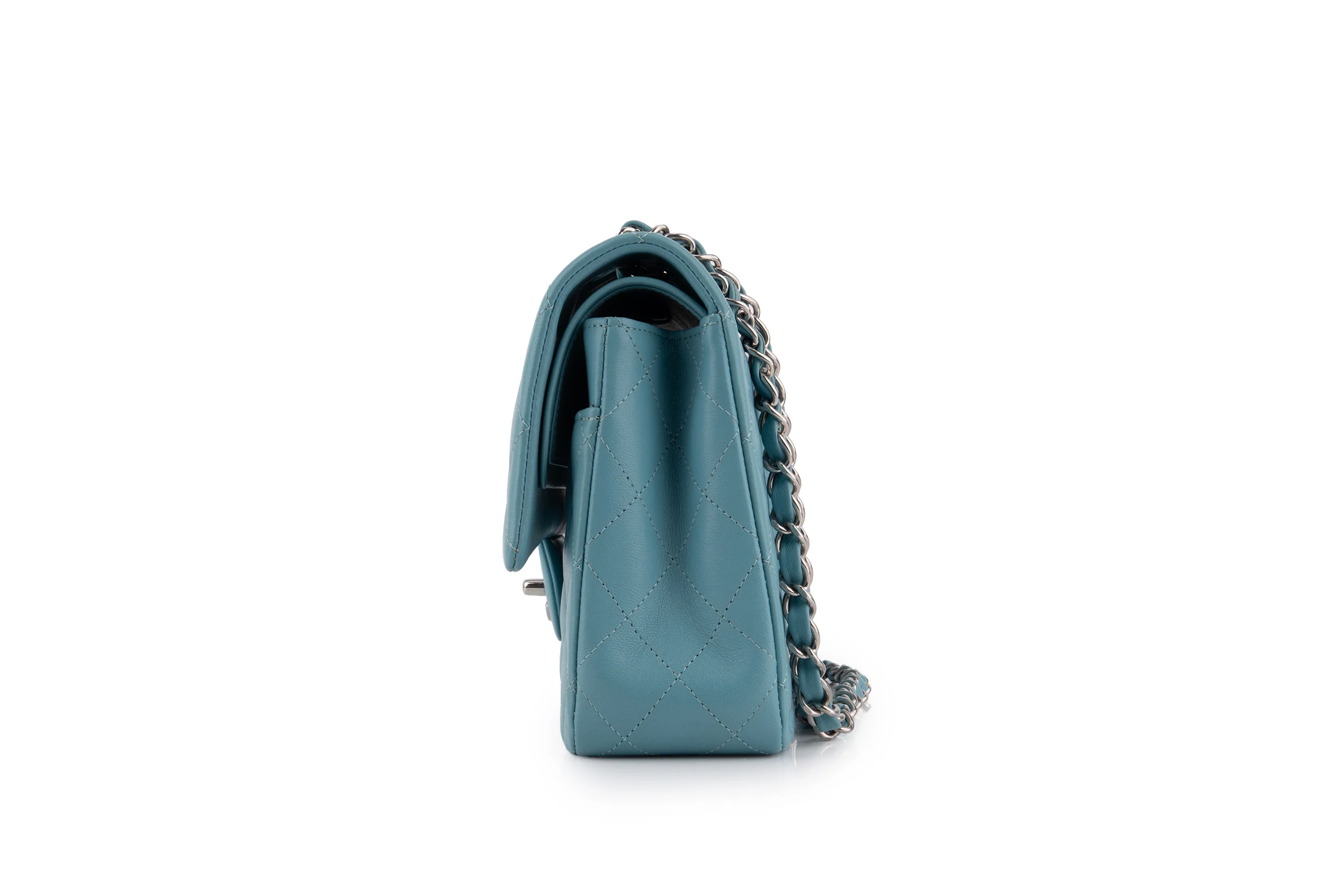 Medium Classic Flap	Lambskin	Teal/Turquoise	Gunmetal Hardware - Image 3