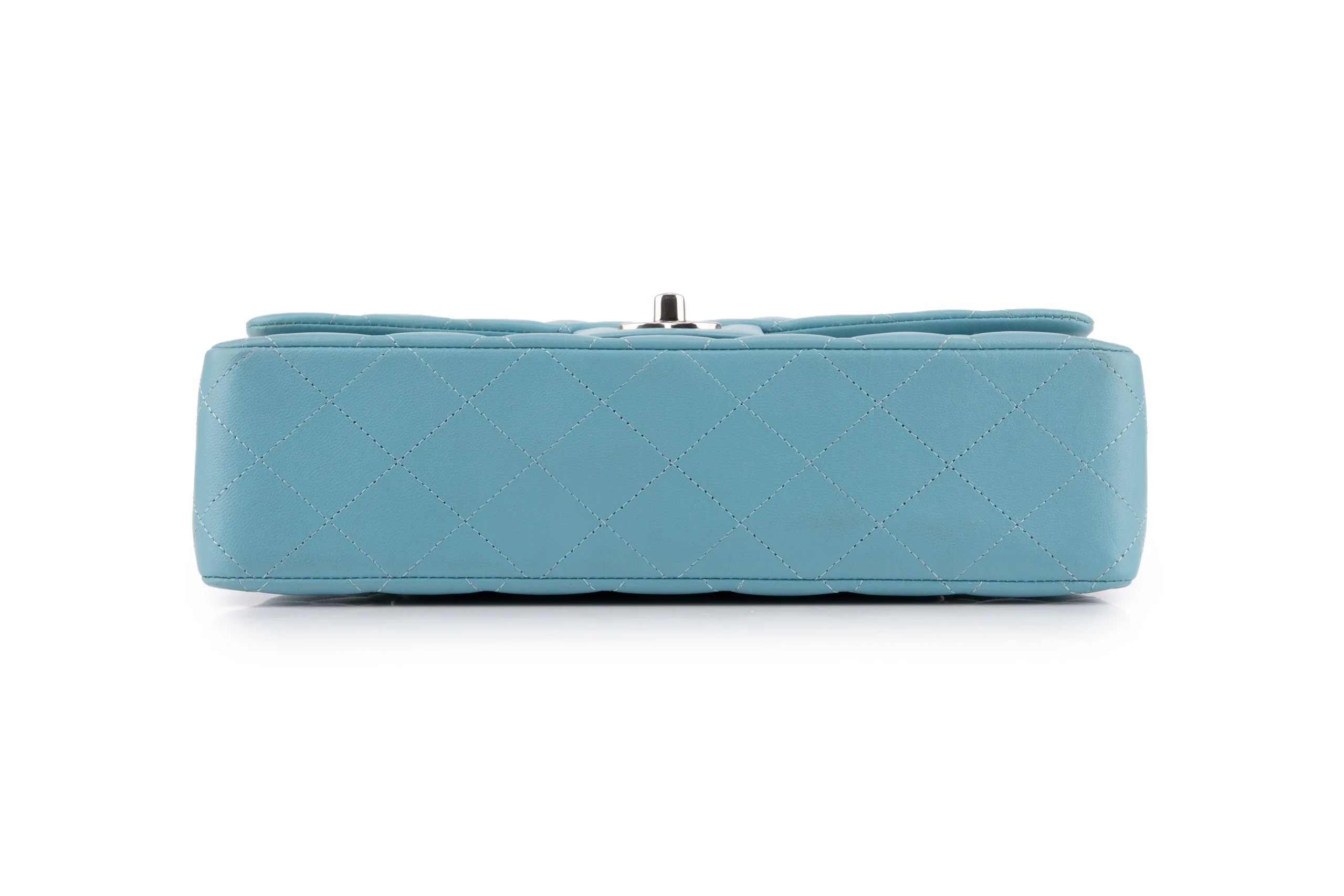 Medium Classic Flap	Lambskin	Teal/Turquoise	Gunmetal Hardware - Image 5