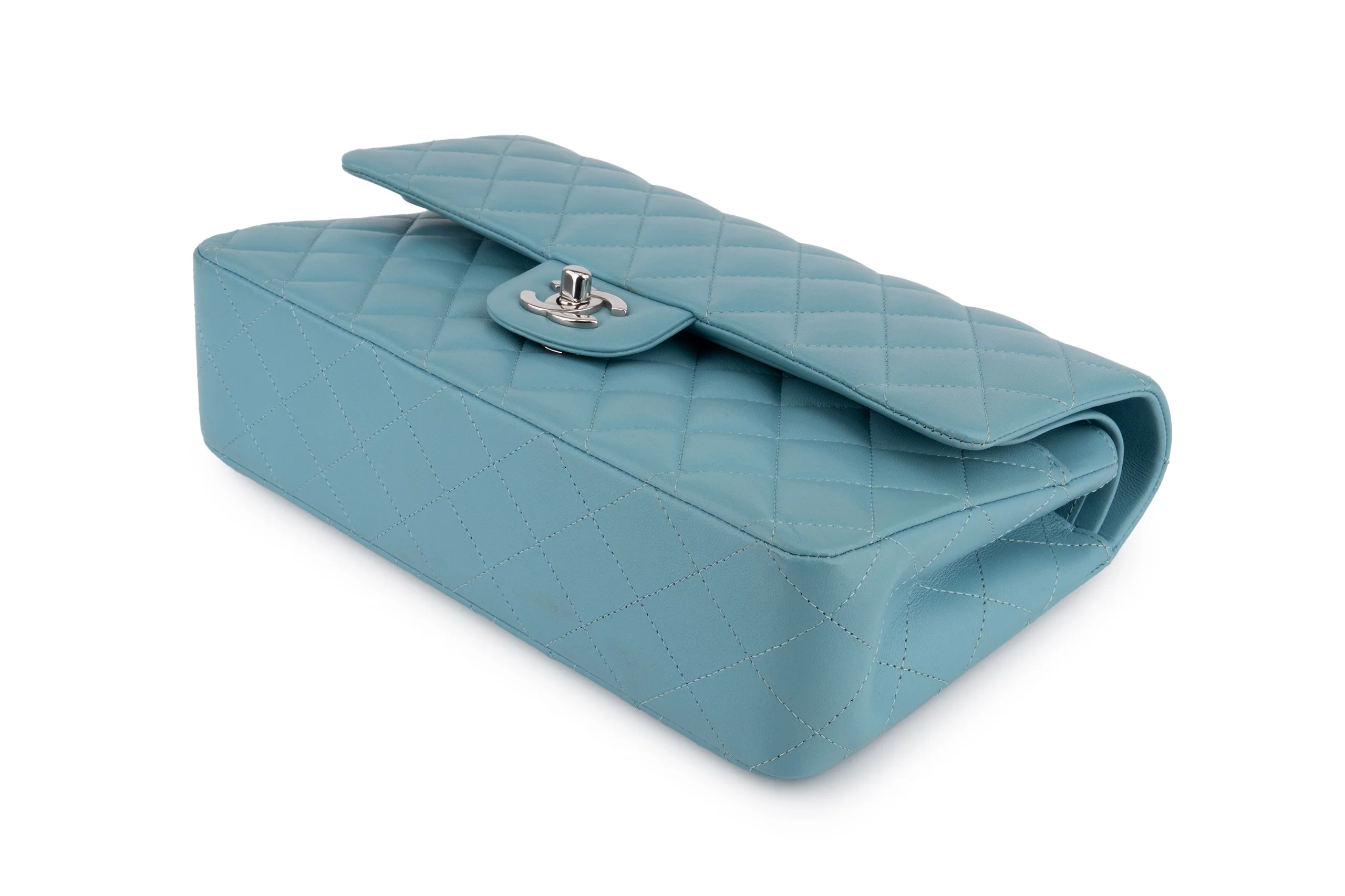 Medium Classic Flap	Lambskin	Teal/Turquoise	Gunmetal Hardware - Image 8