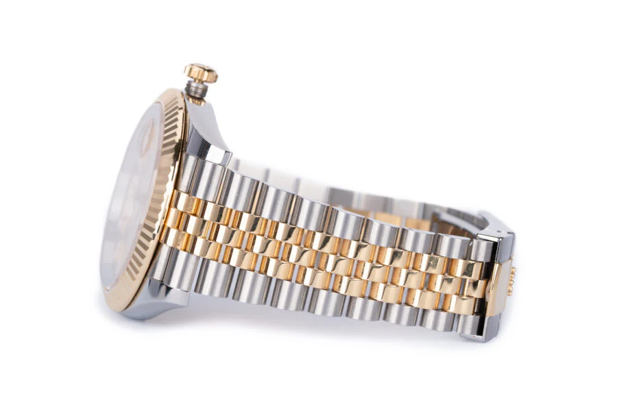 Rolex Oyster Datejust 41mm Yellow Rolesor 126333 - Image 2