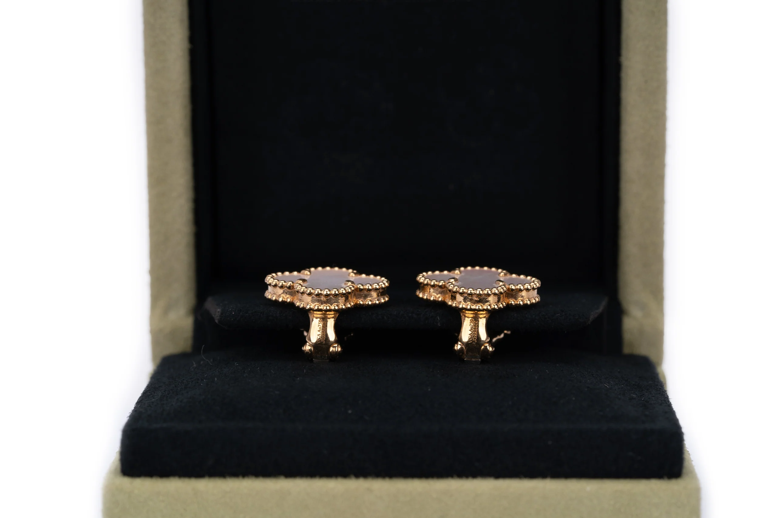 Van Cleef And Arpels Alhambra Vintage Earrings Mop Yellow Gold - Image 6