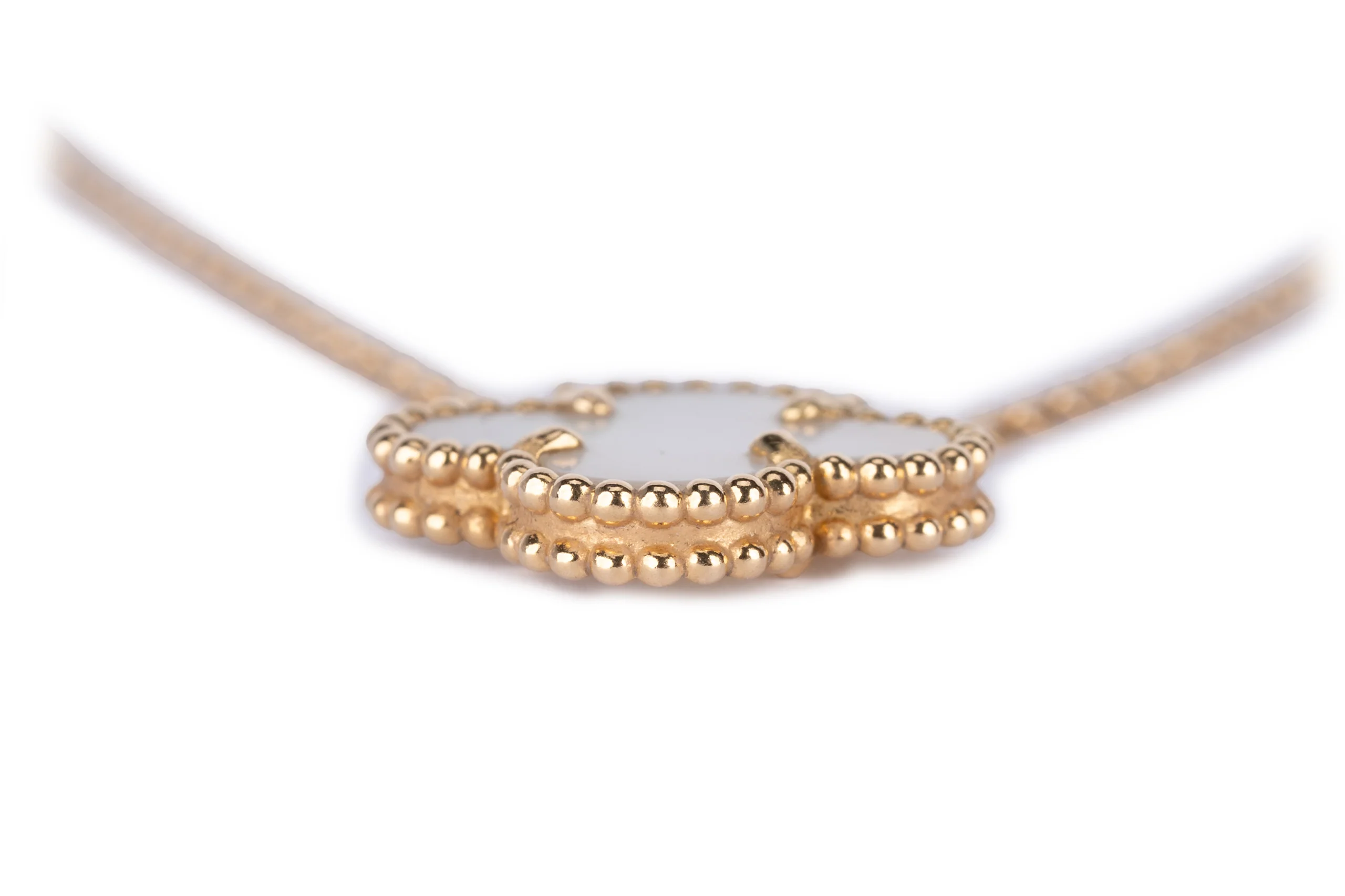 Van Cleef And Arpels Alhambra Vintage Pendant Mother Of Pearl Yellow Gold - Image 4