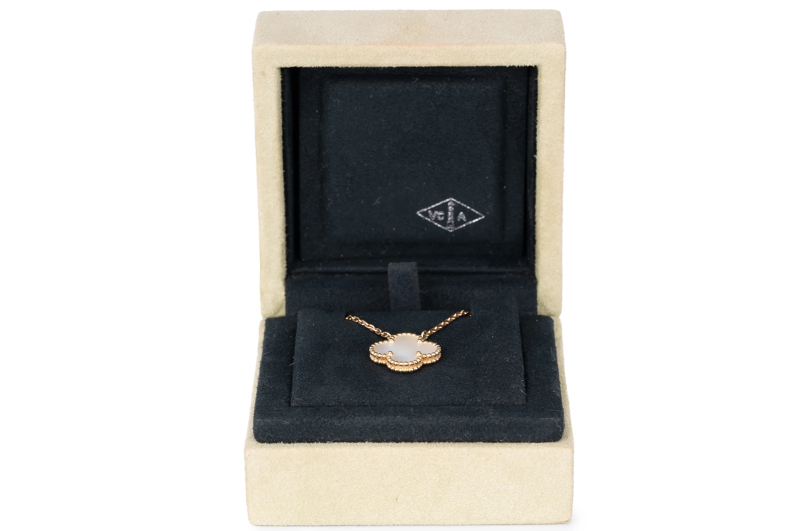 Van Cleef And Arpels Alhambra Vintage Pendant Mother Of Pearl Yellow Gold - Image 5