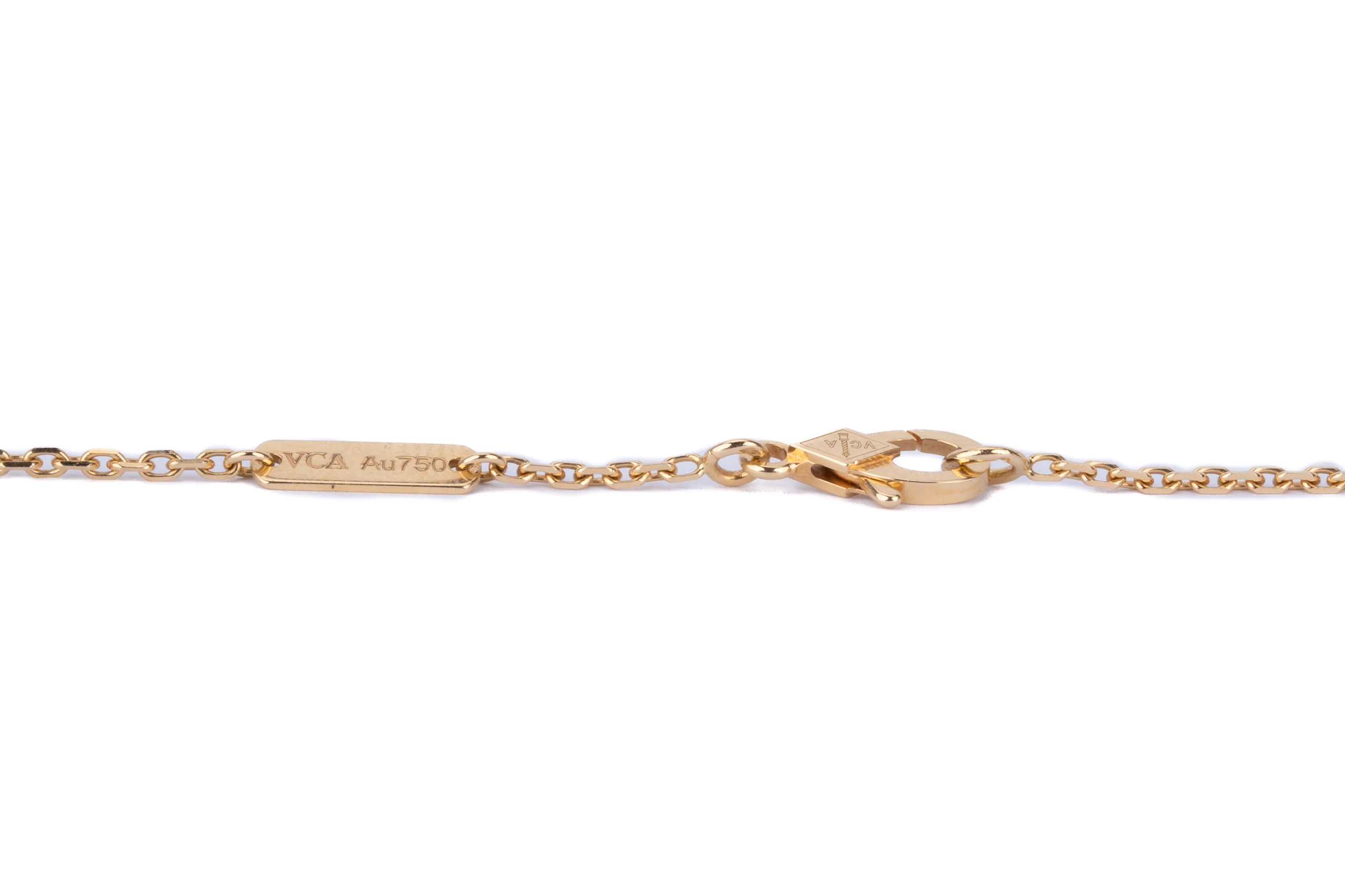 Van Cleef And Arpels Alhambra Vintage Pendant Onyx Yellow Gold - Image 4