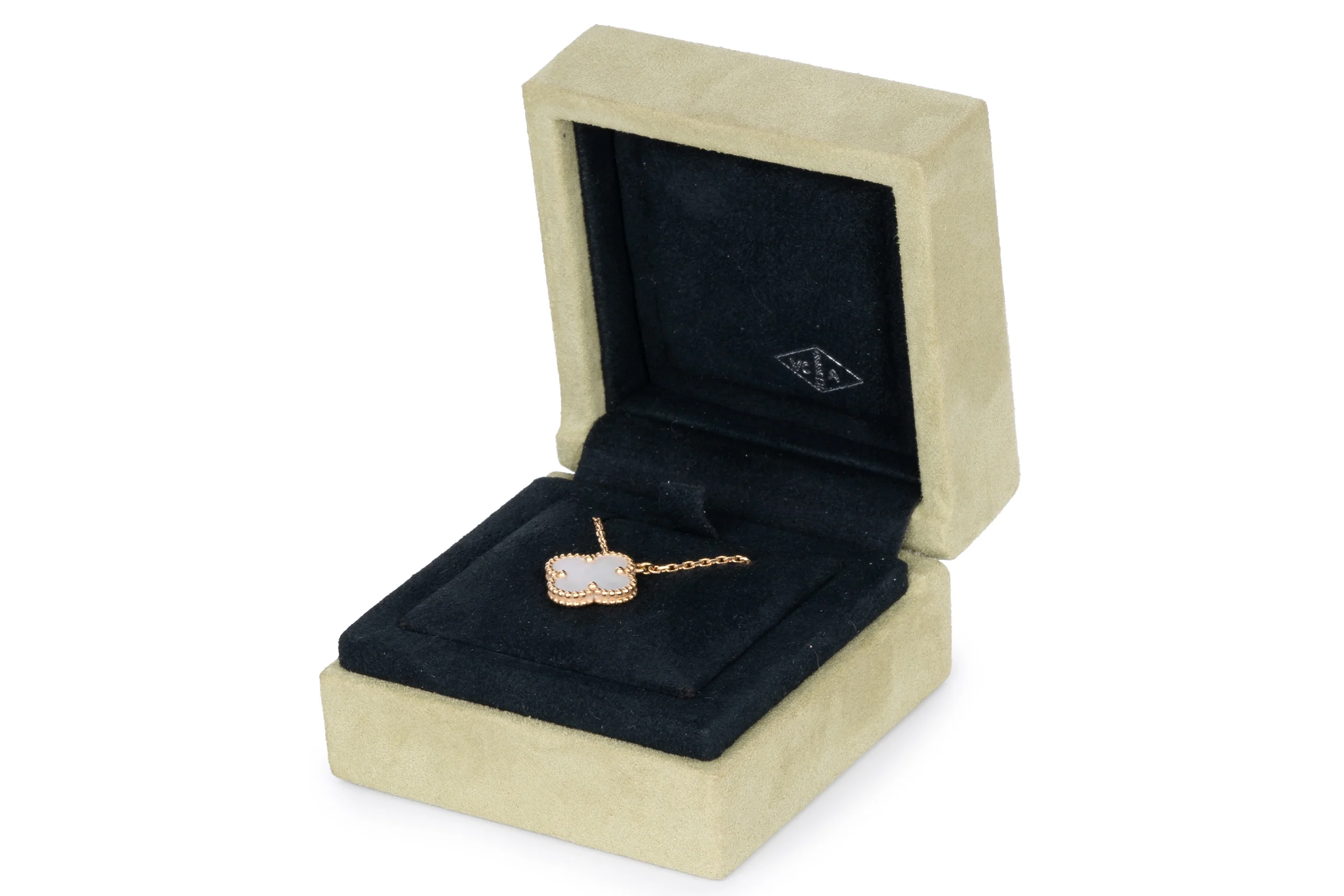 Van Cleef And Arpels Alhambra Vintage Pendant Yellow Gold - Image 5
