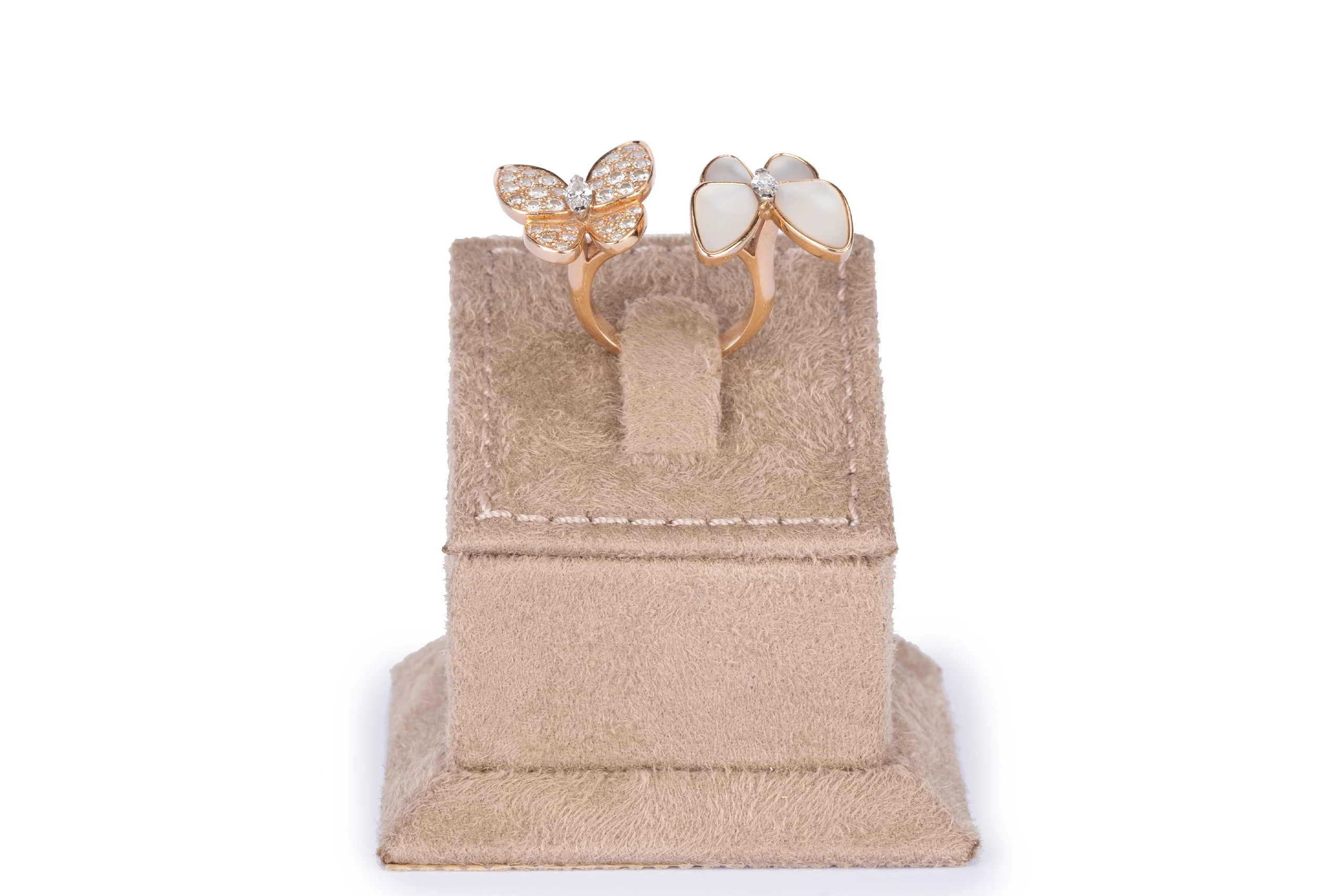 Van Cleef And Arpels Two Butterfly Between The Finger Ring Diamond Mother Of Pearl Rose Gold - Image 9